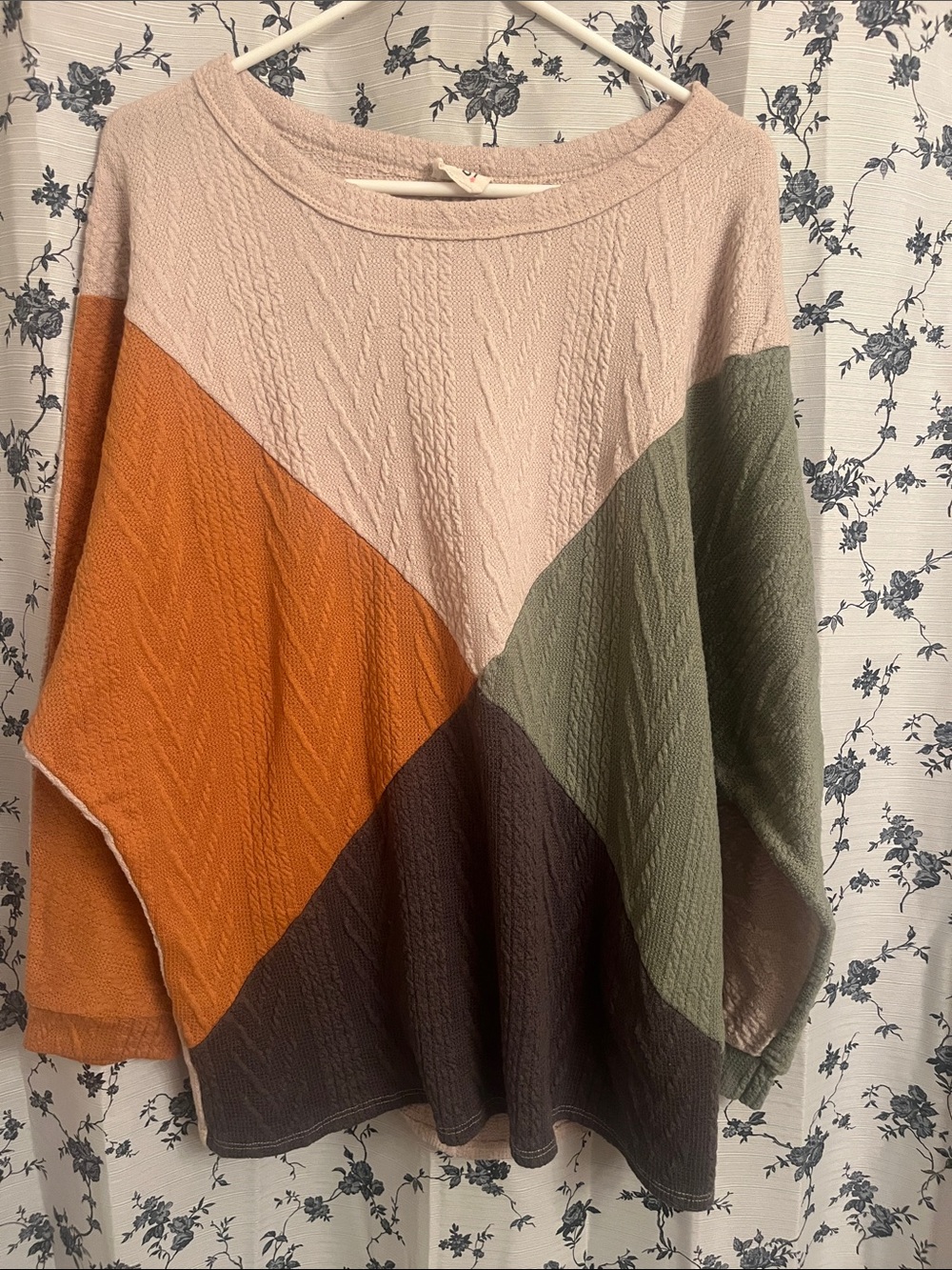 BiBi Oversized Color Block Sweater - Picture 2 of 6